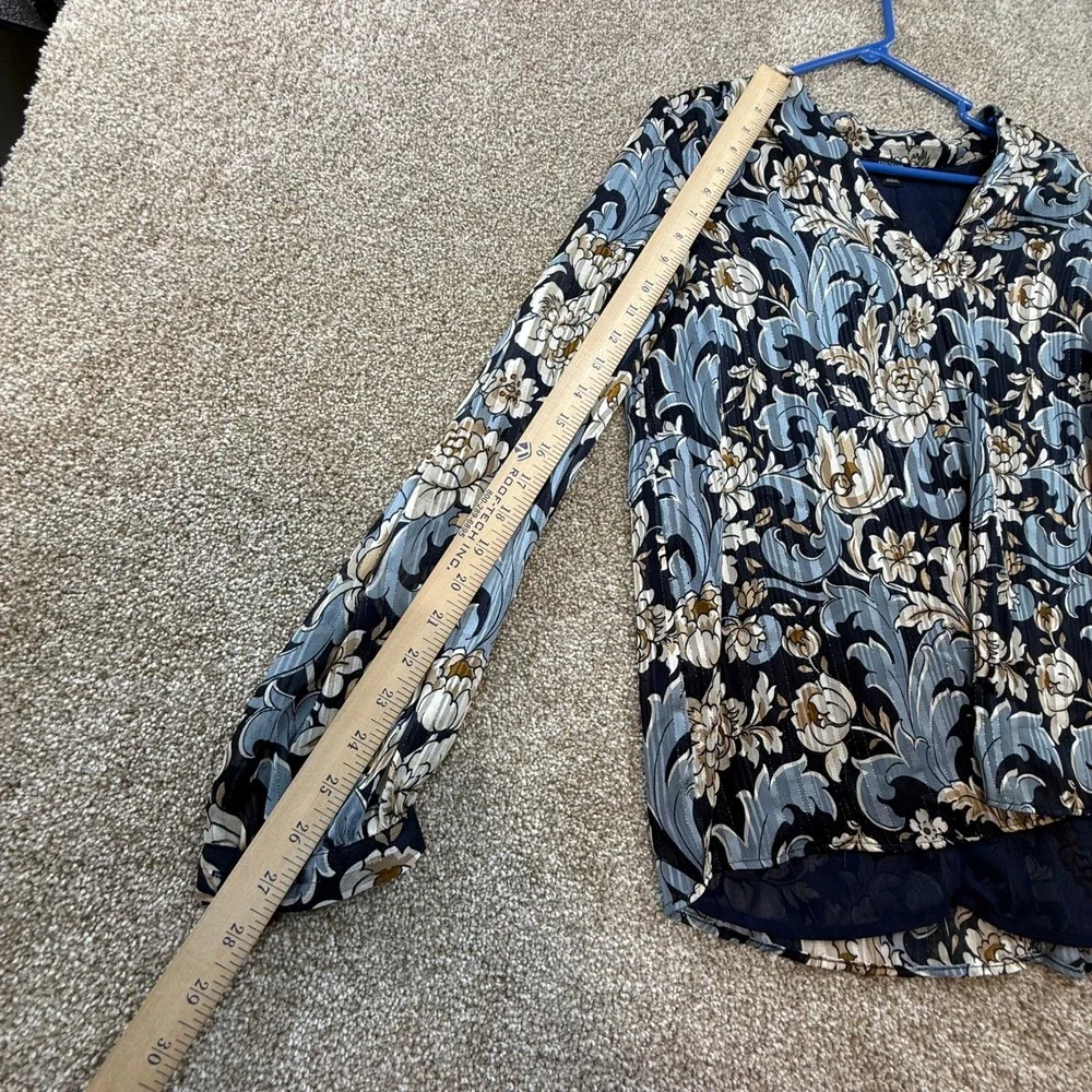 Ann Taylor Factory Blue Floral Metallic Stripe V-Neck Blouse Womens M Office